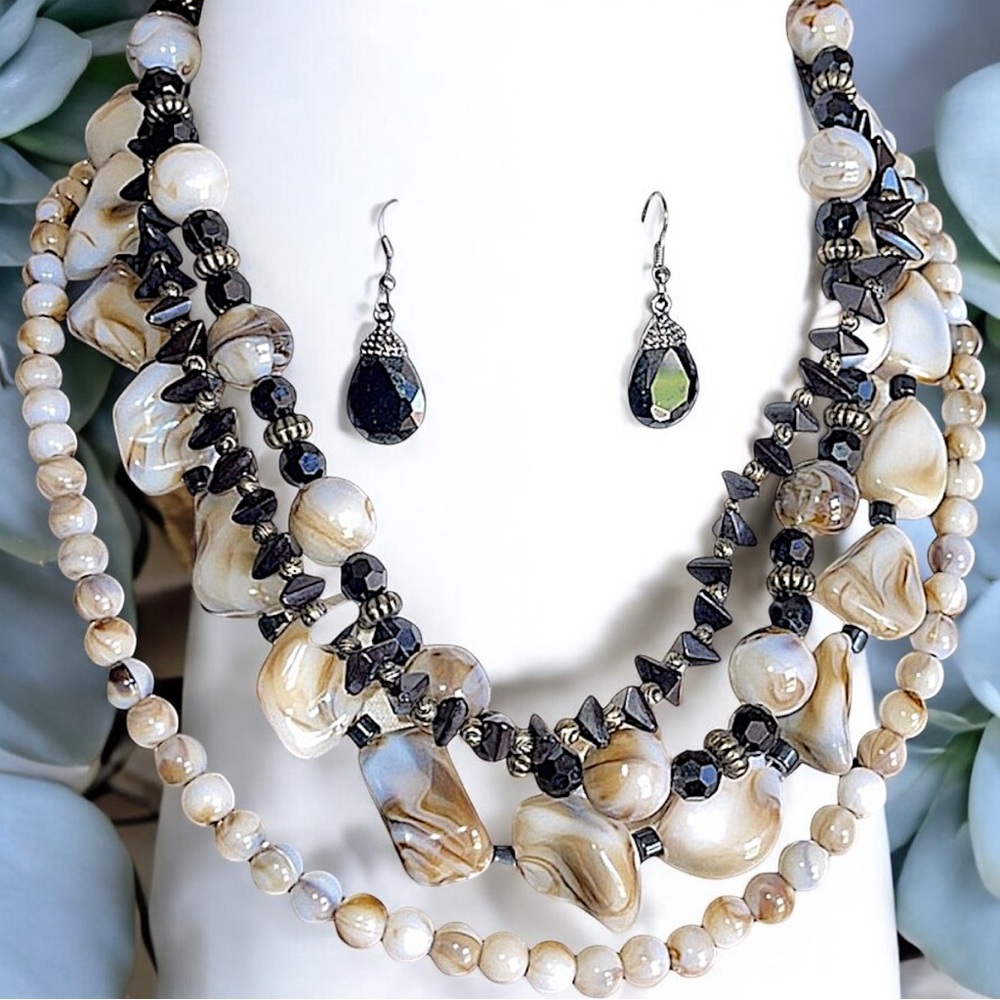 ✨ Esmor 4-Strand Necklace & Earrings Set – Vintage Demi Parure ✨